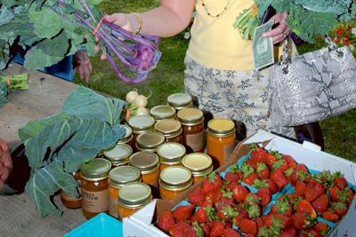 Visit the Urbanna Business Association website