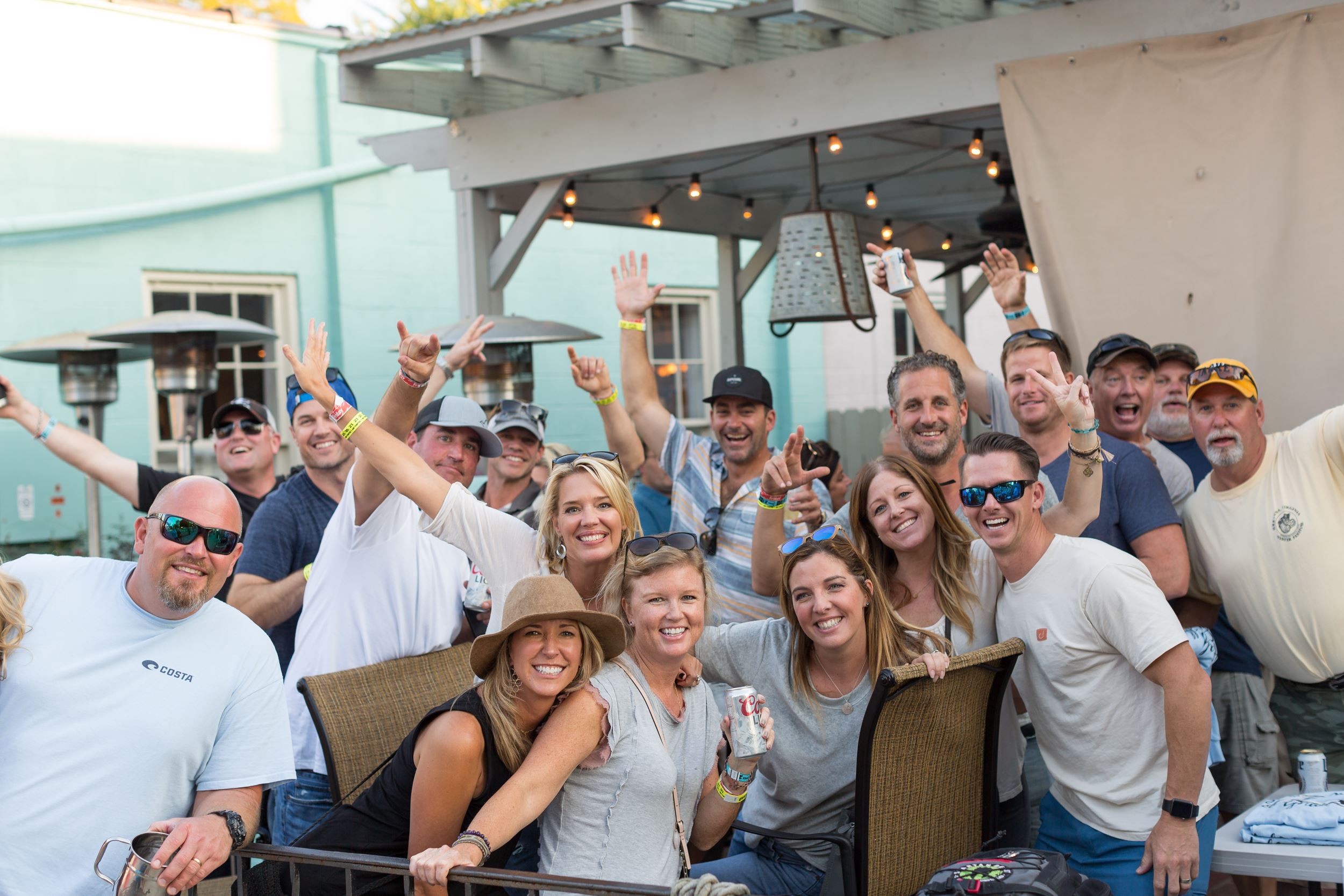 People waving and enjoying themselves at the 2017 Urbanna Oyster Festival
