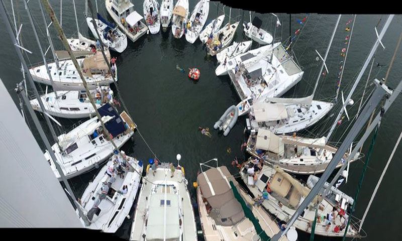 Boats in a Circle with their front ends pointing away from each other in the Fishing Bay