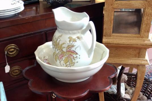 Urbanna Flea Market and Antiques